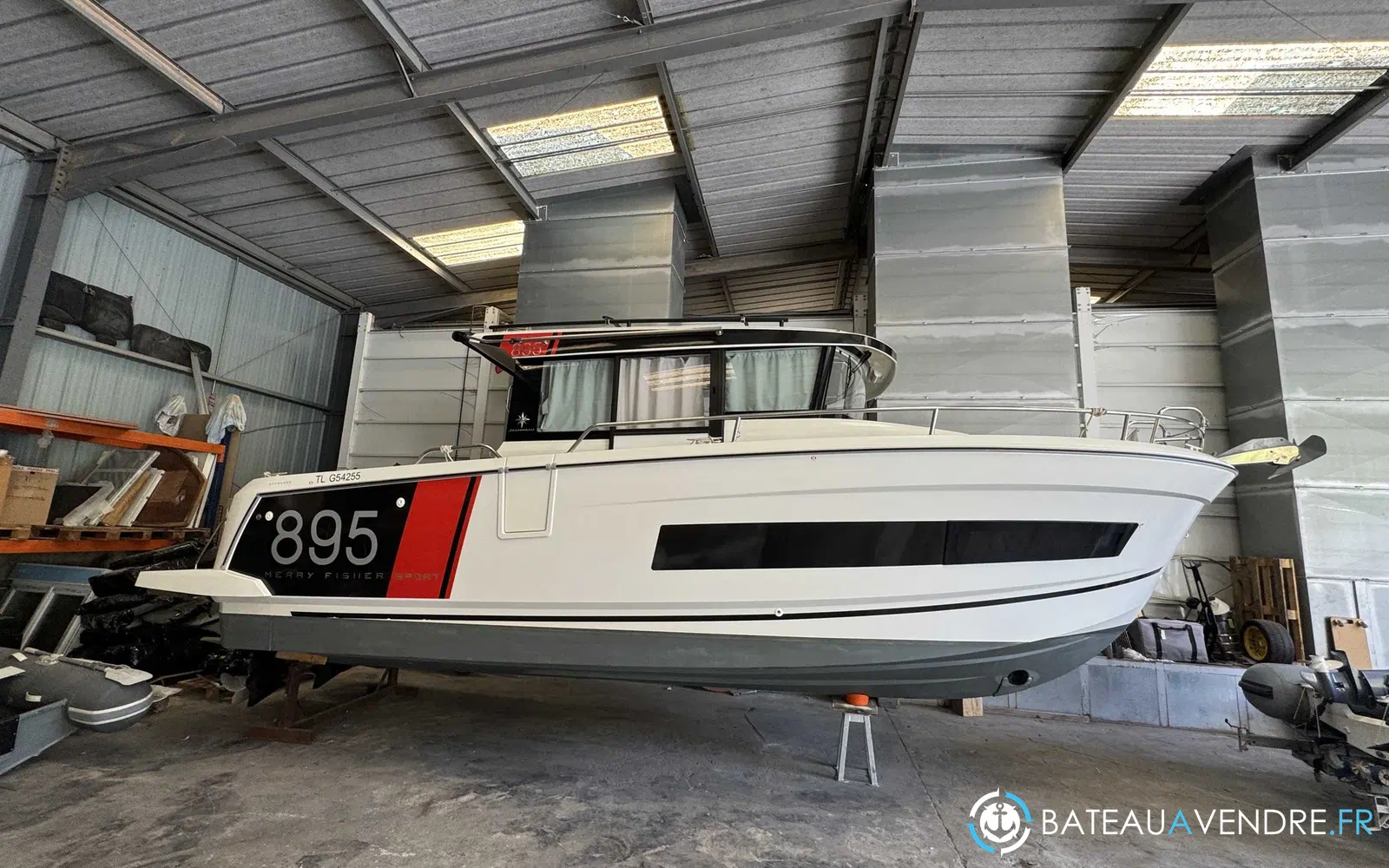 slider 1 Jeanneau Merry Fisher 895 Sport