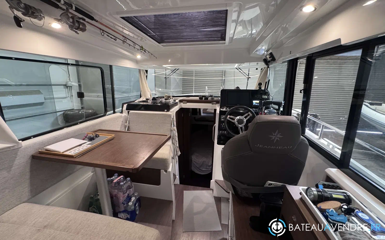 slider 4 Jeanneau Merry Fisher 895 Sport