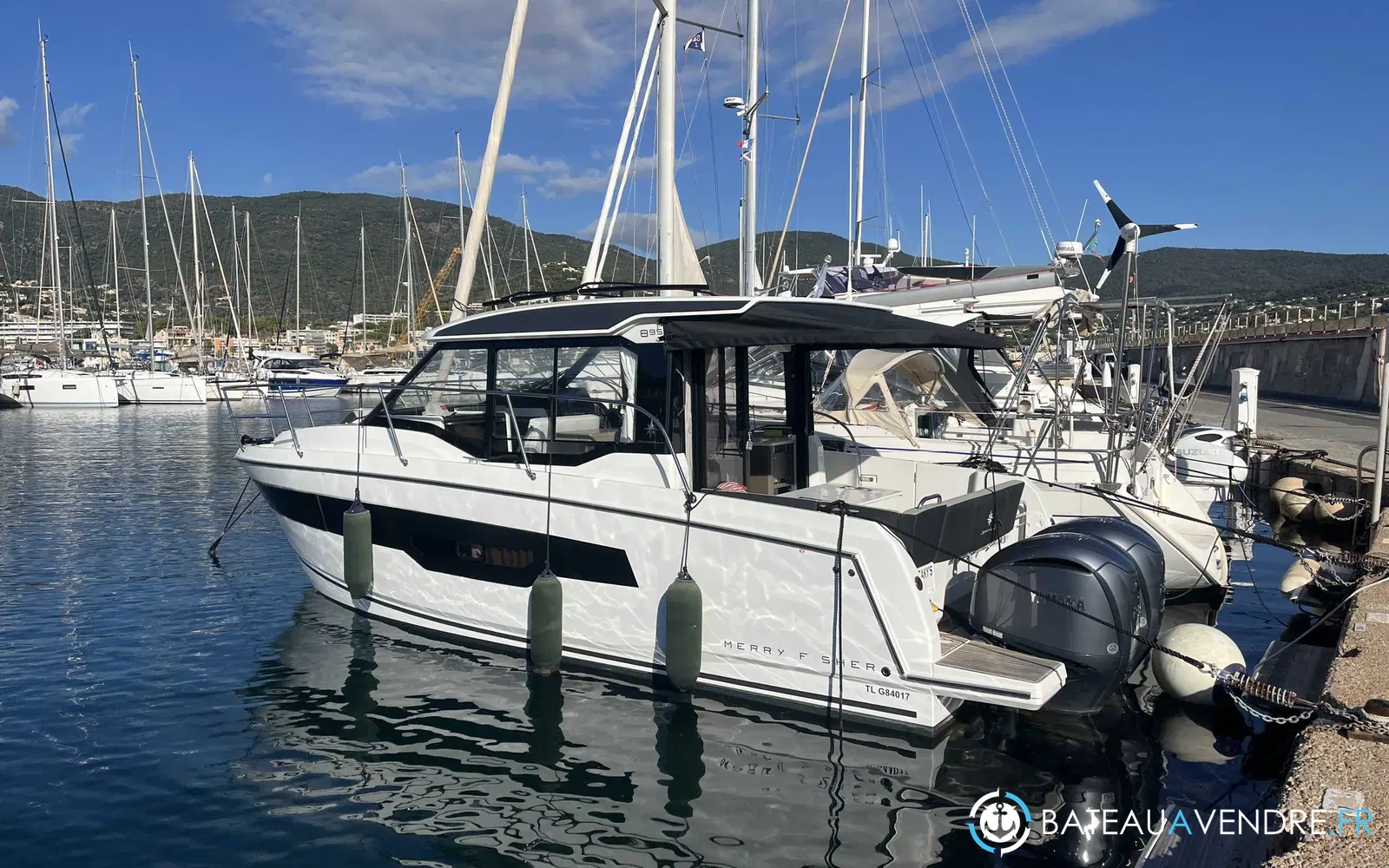 slider 1 Jeanneau Merry Fisher 895 Serie 2