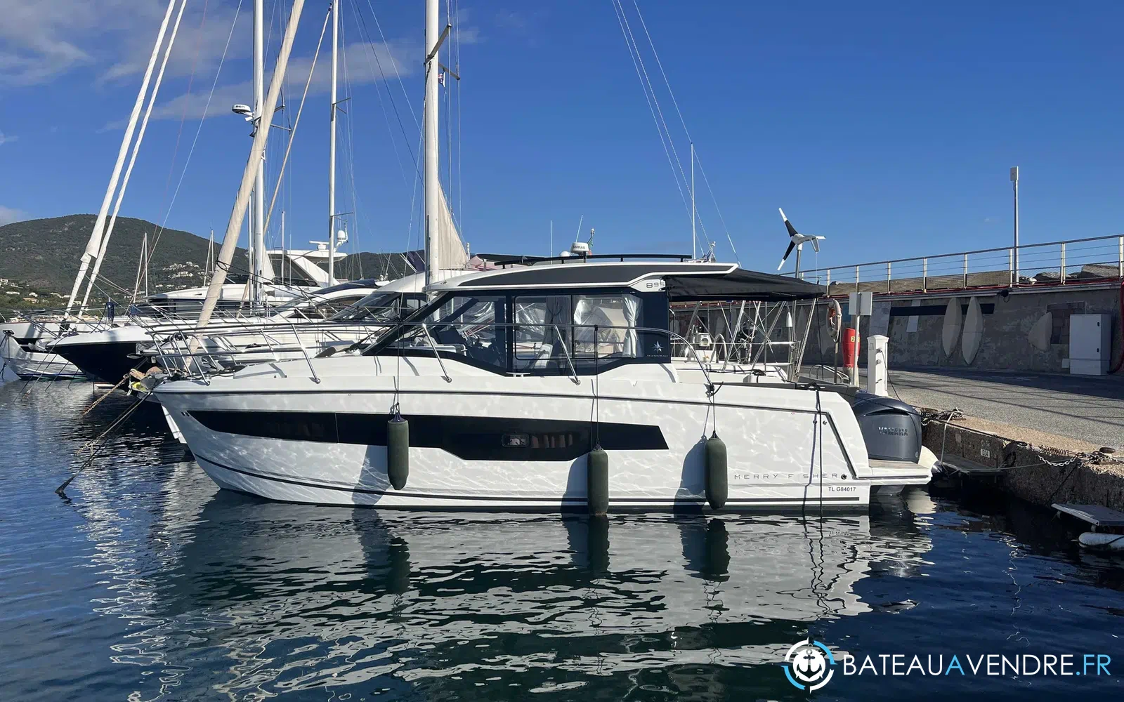 slider 2 Jeanneau Merry Fisher 895 Serie 2