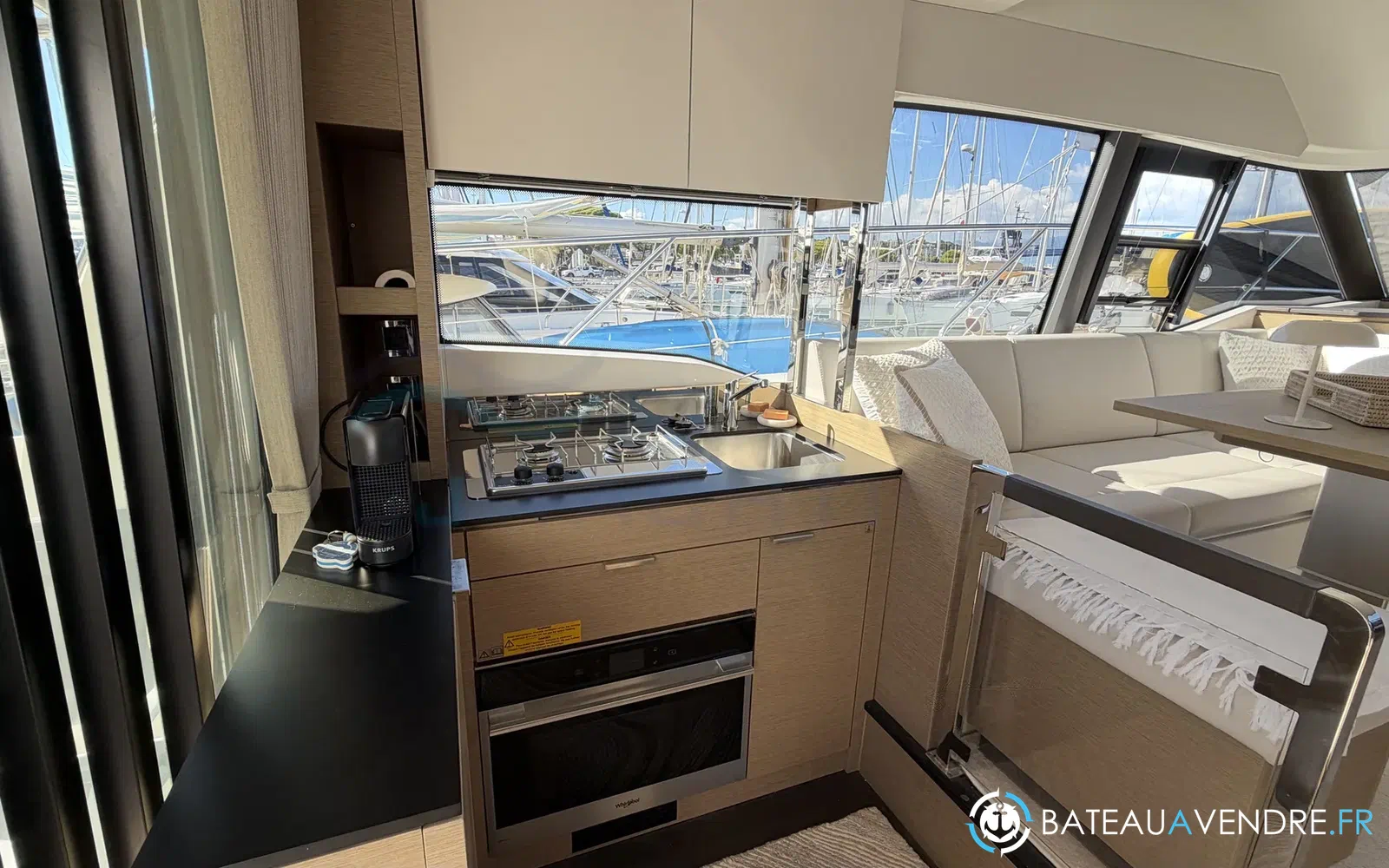 slider 18 Prestige Yachts 420 Fly