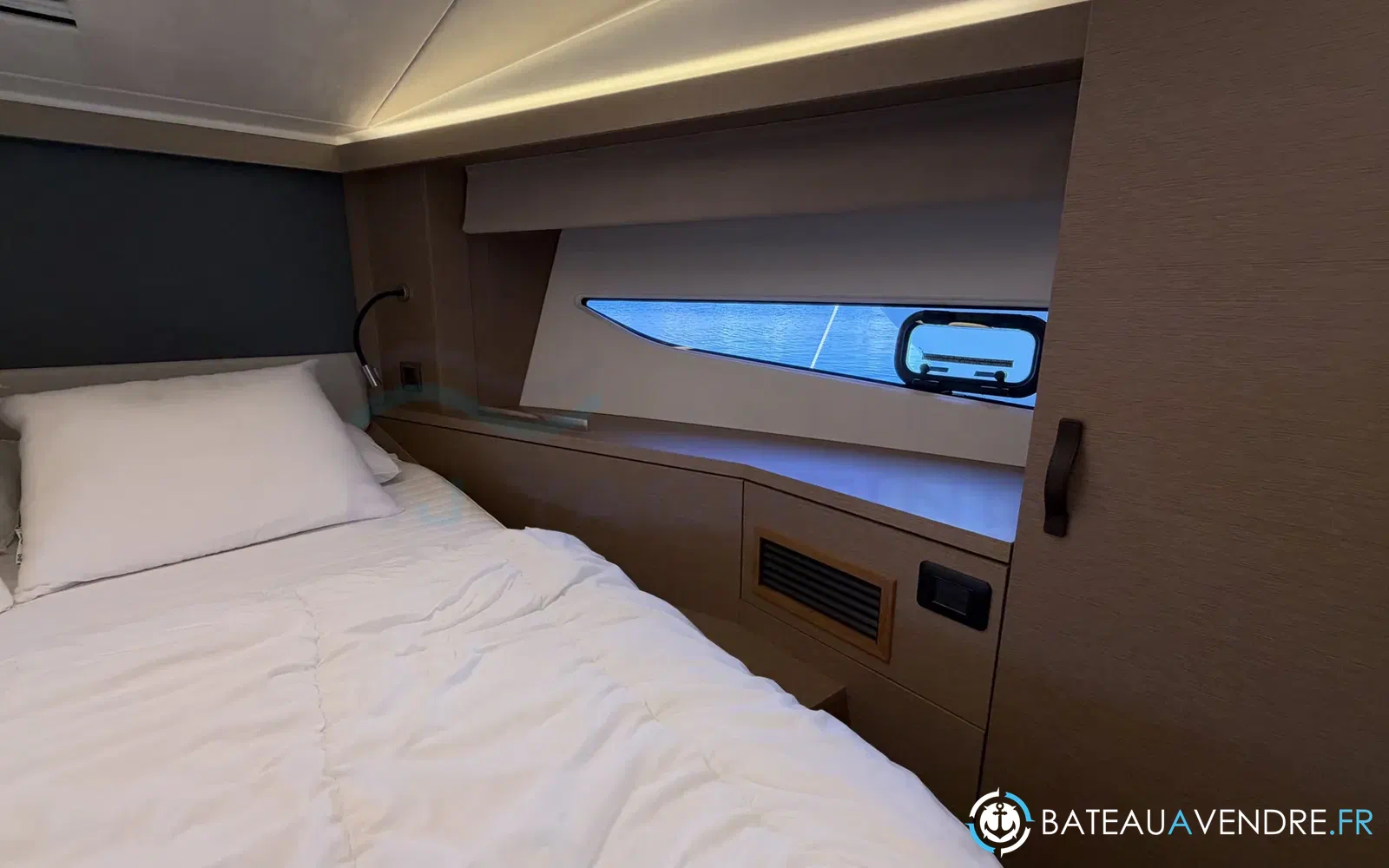 slider 25 Prestige Yachts 420 Fly