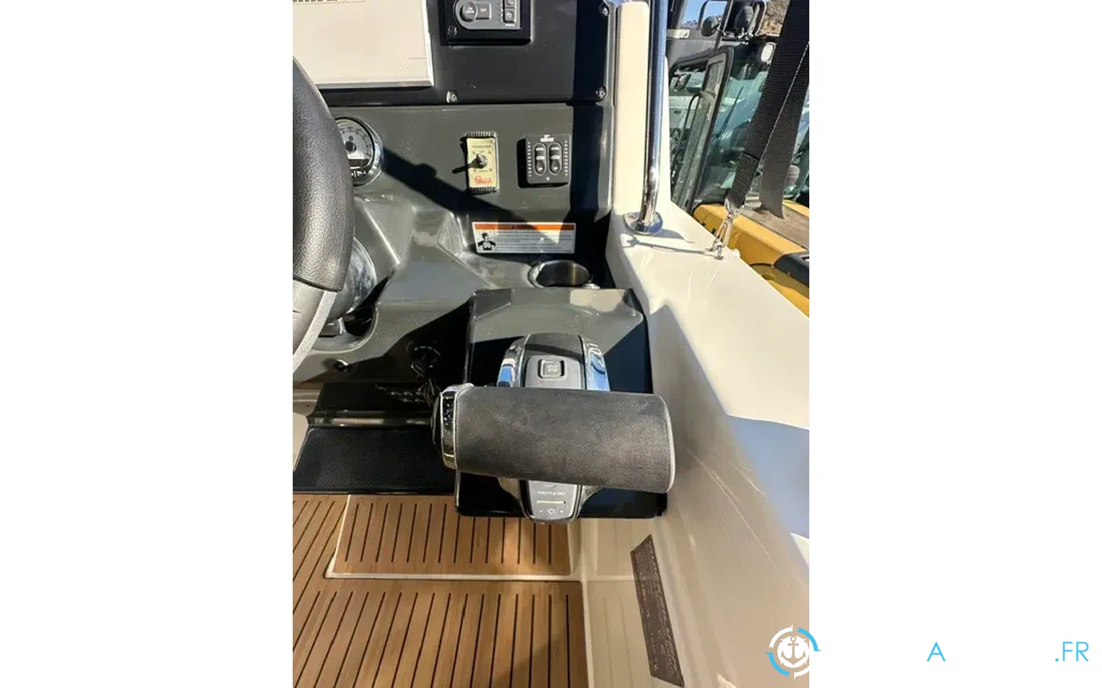 slider 23 Quicksilver 805 Sundeck