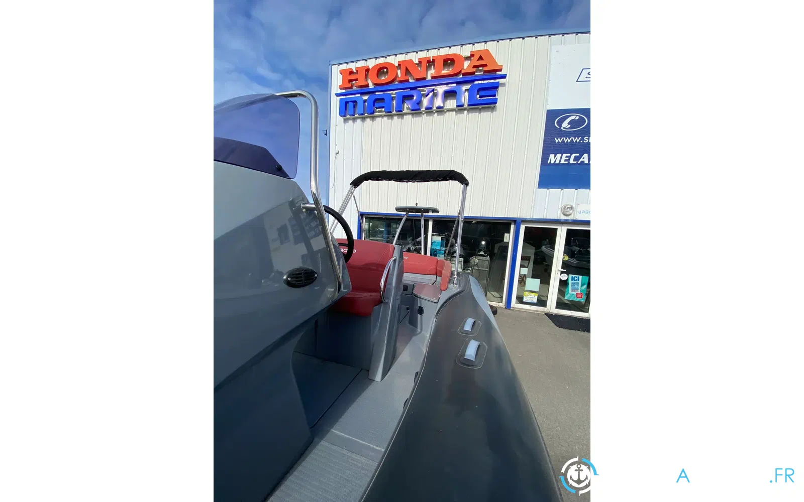 slider 5 Grand Golden Line G650
