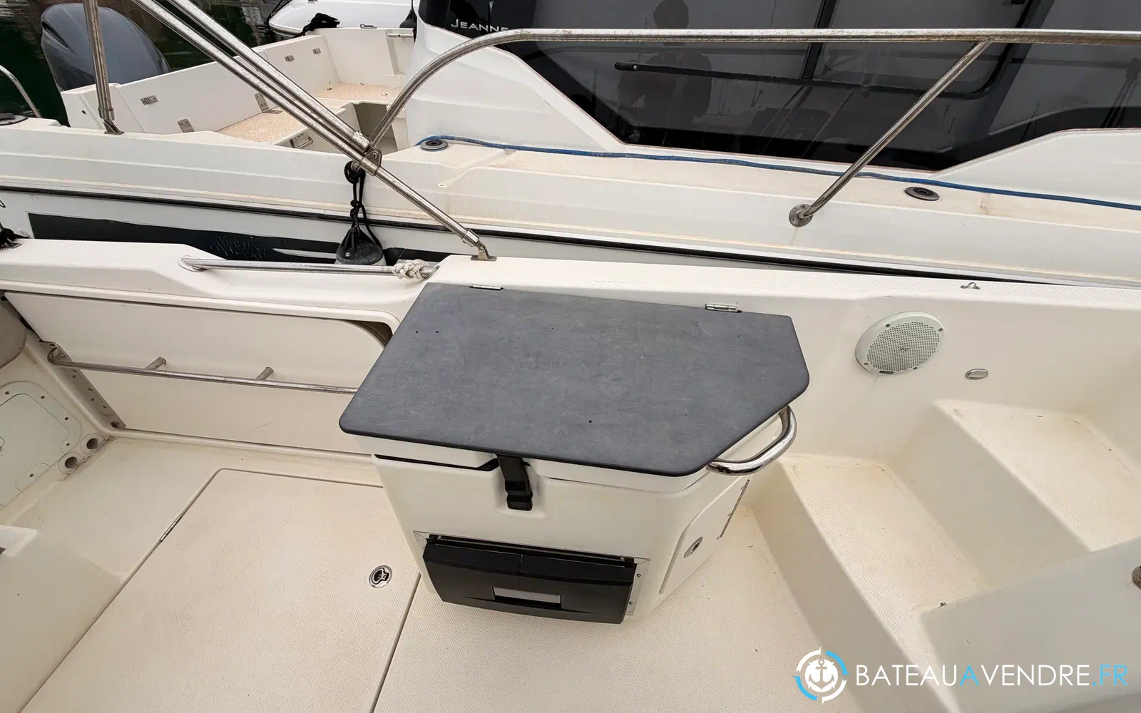slider 12 Quicksilver Activ 755 Sundeck
