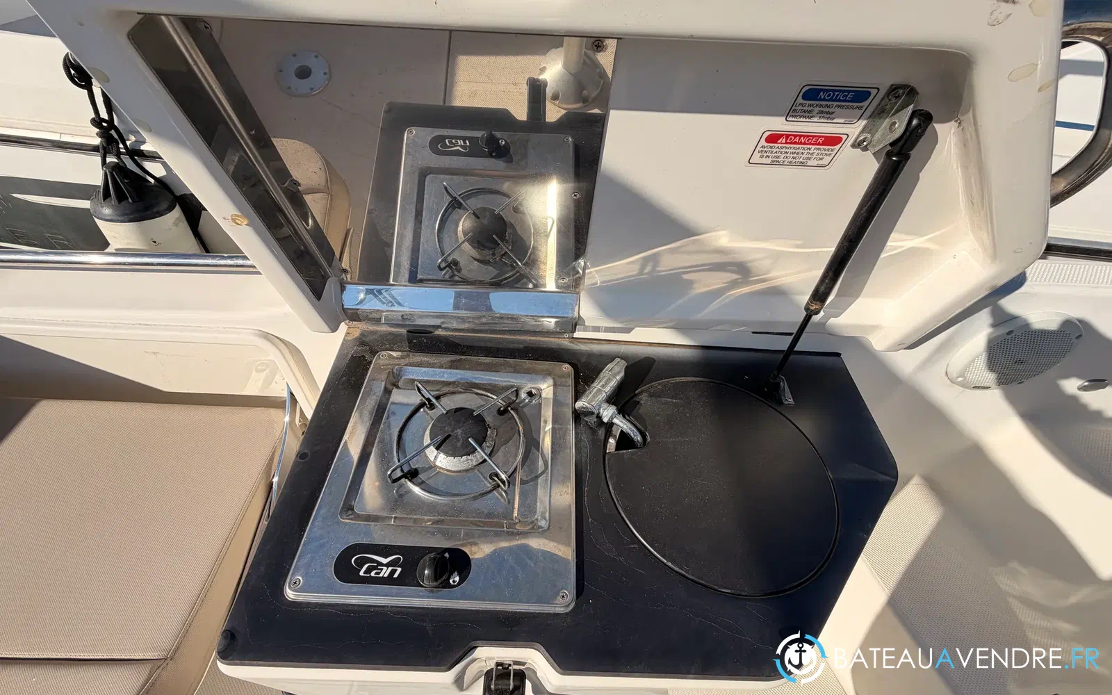 slider 19 Quicksilver Activ 755 Sundeck