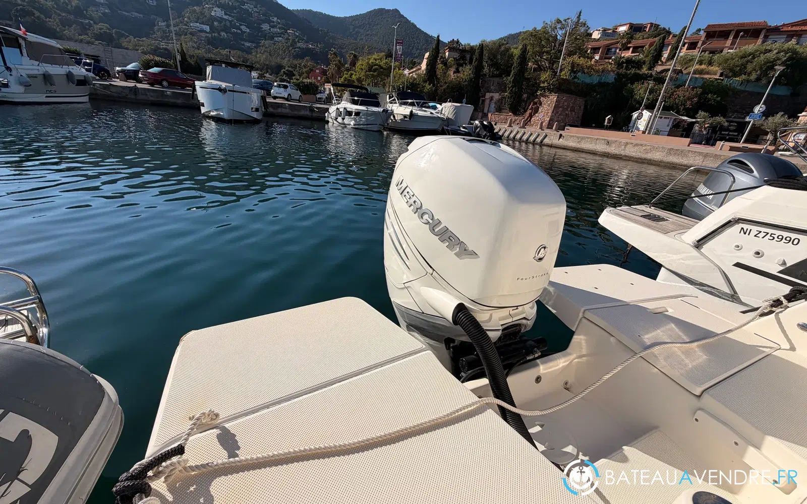 slider 20 Quicksilver Activ 755 Sundeck