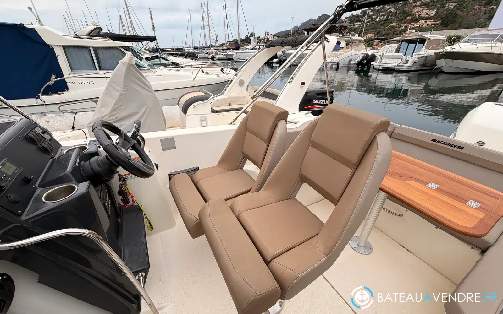 slider 4 Quicksilver Activ 755 Sundeck