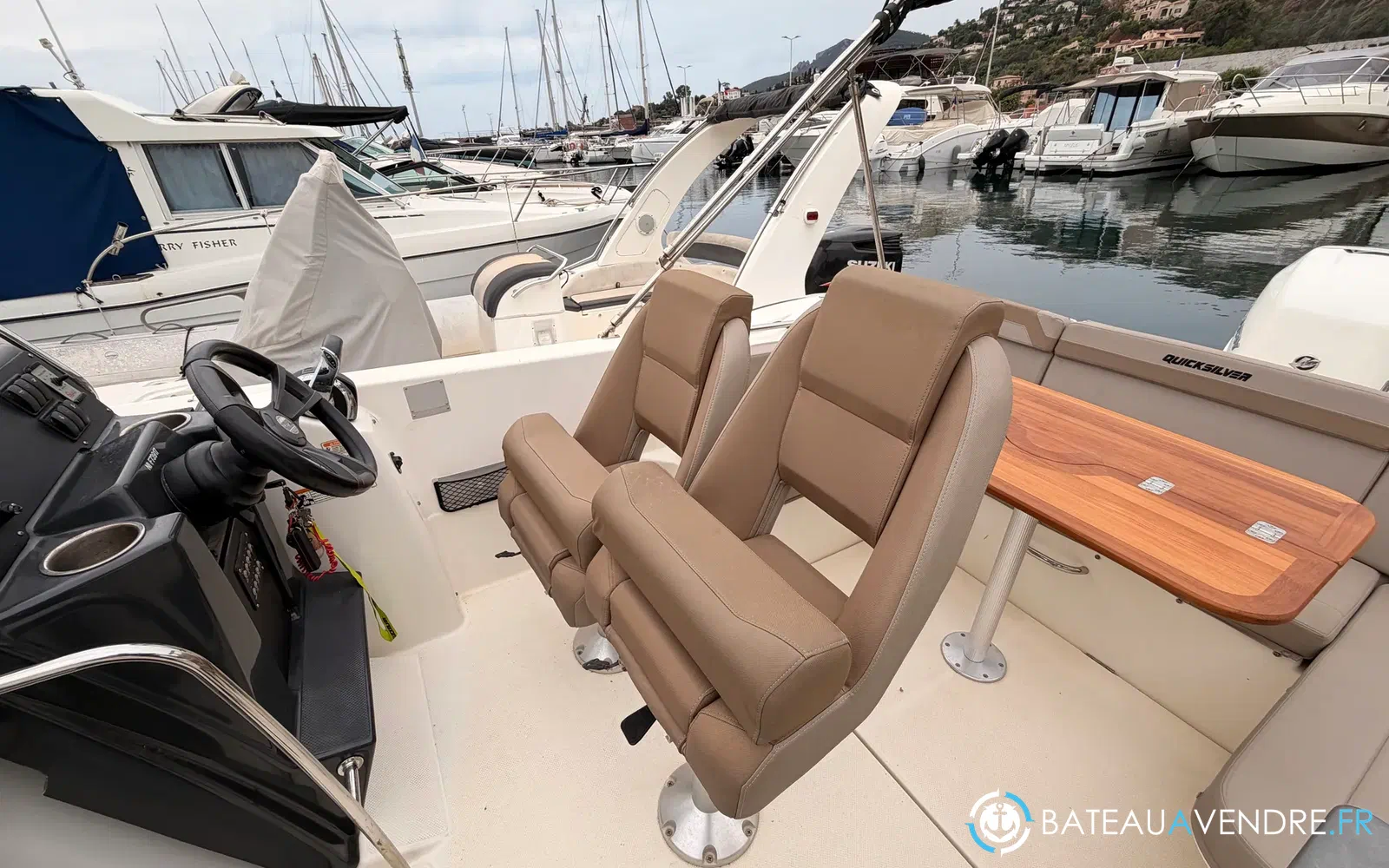 slider 3 Quicksilver Activ 755 Sundeck