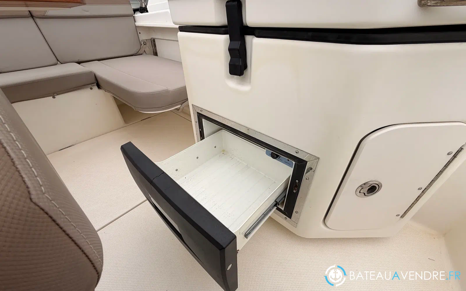 slider 15 Quicksilver Activ 755 Sundeck