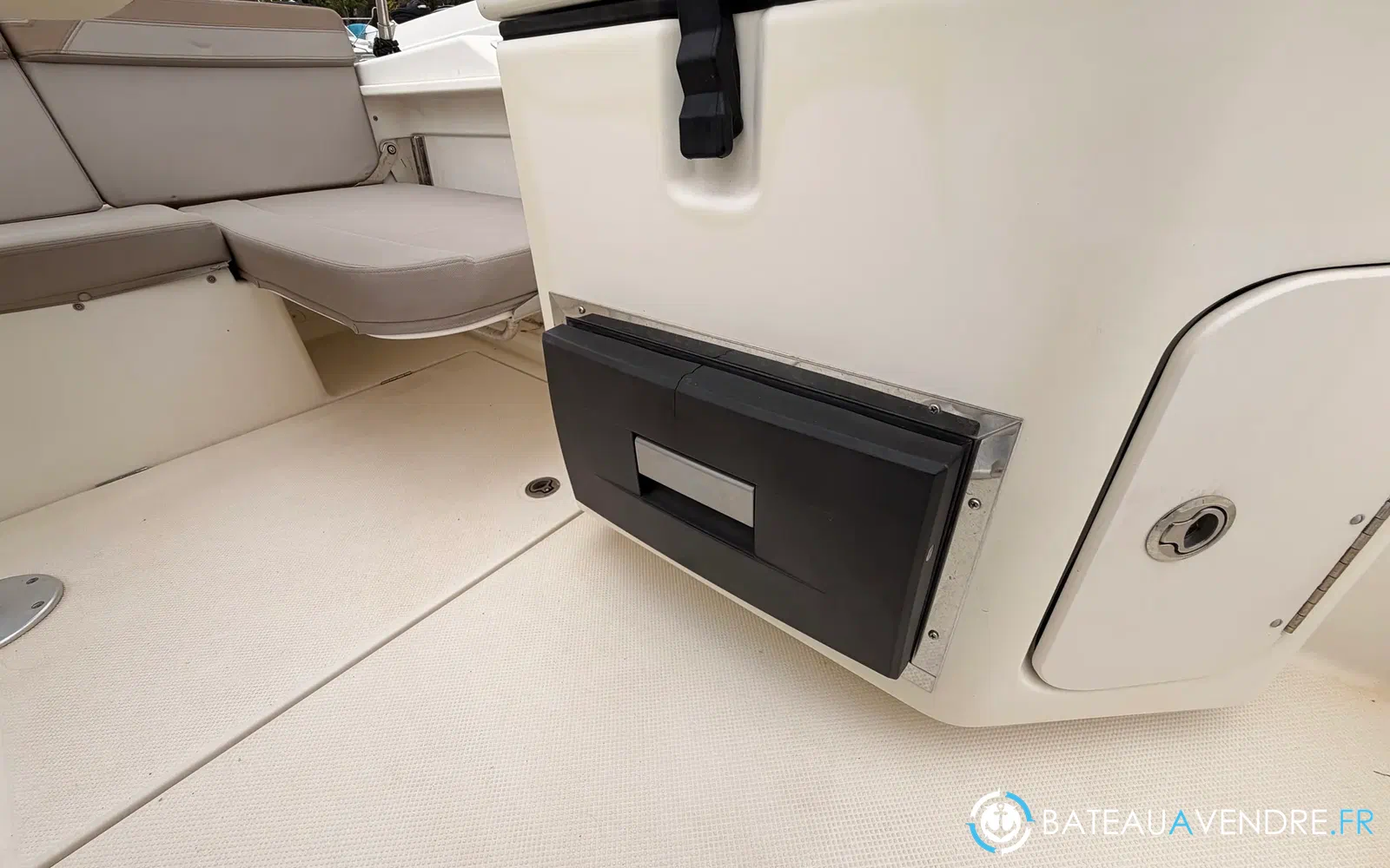 slider 14 Quicksilver Activ 755 Sundeck