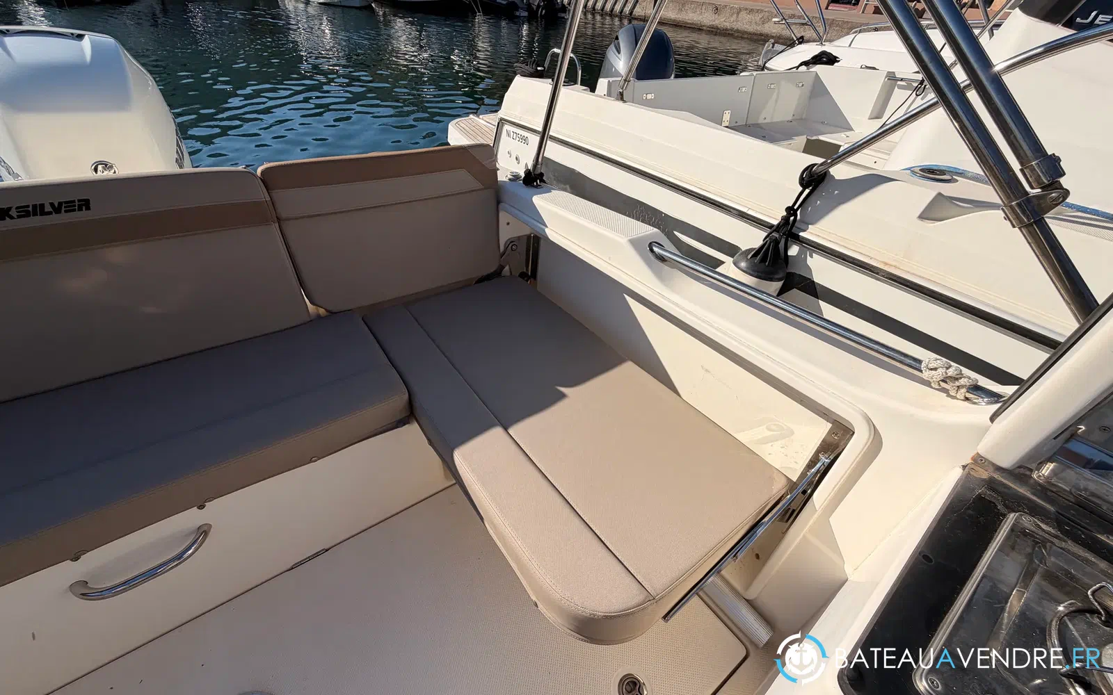 slider 28 Quicksilver Activ 755 Sundeck