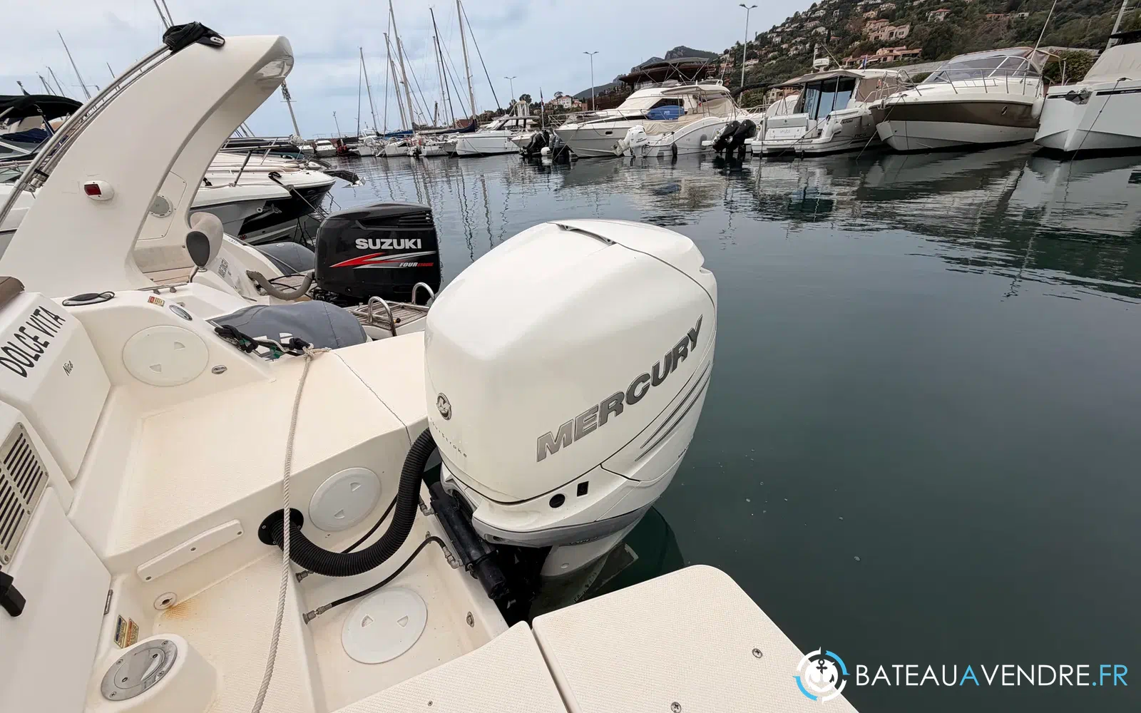 slider 29 Quicksilver Activ 755 Sundeck