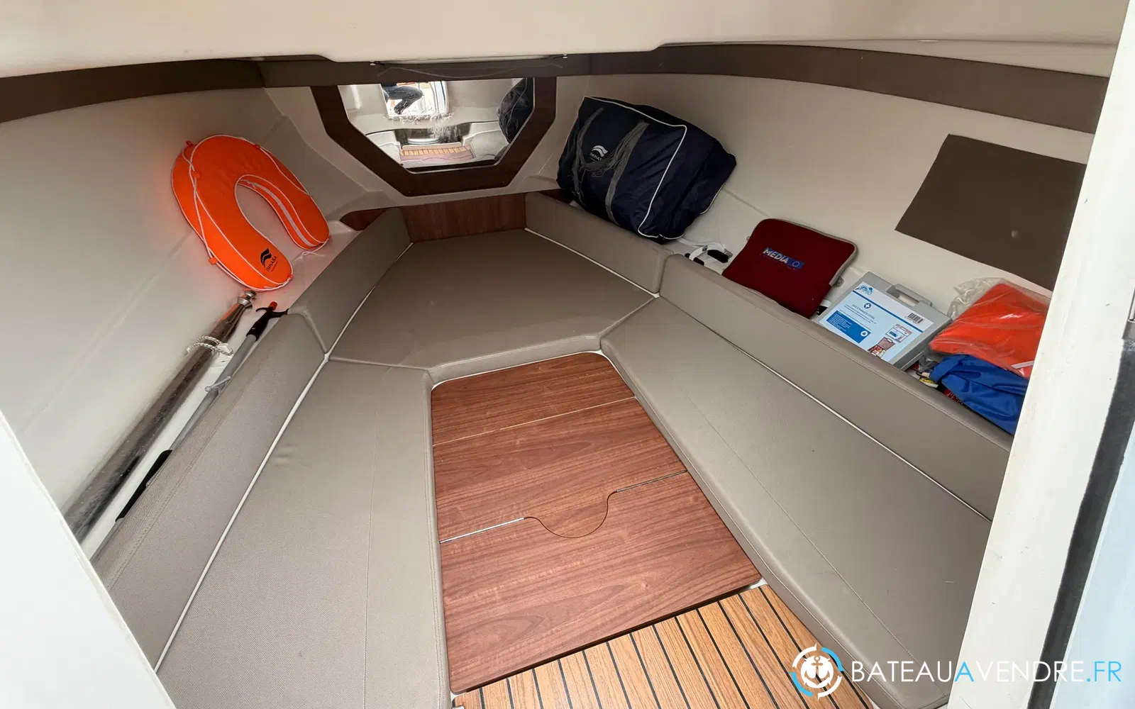 slider 17 Quicksilver Activ 755 Sundeck