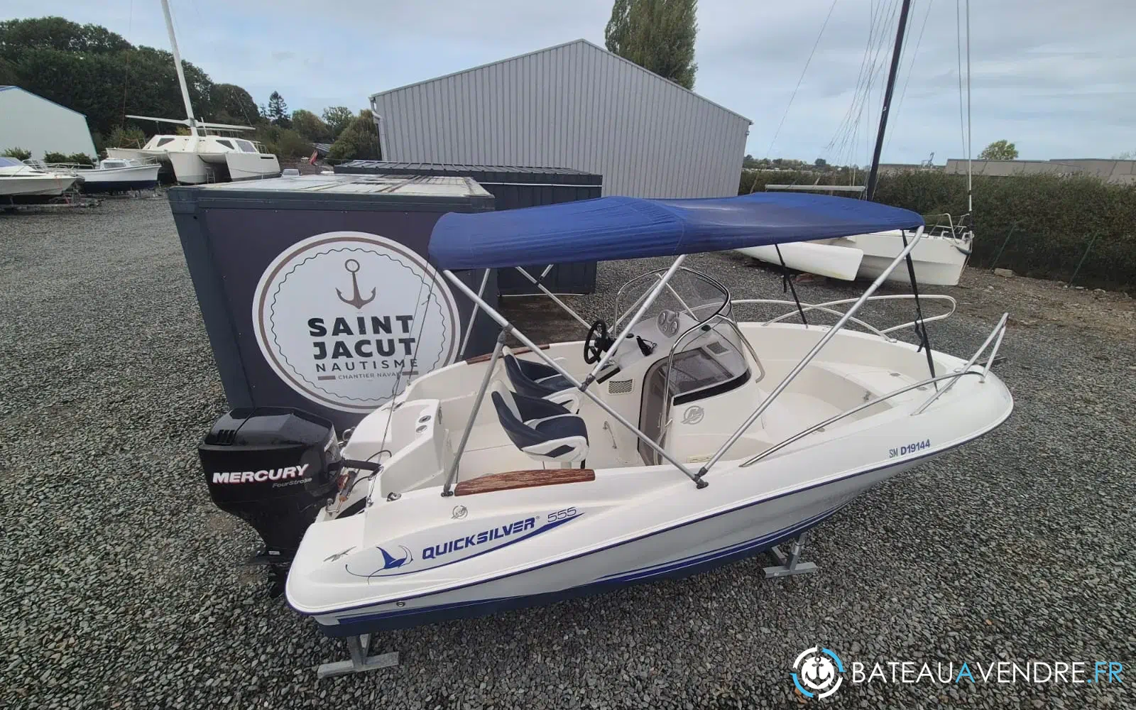 slider 2 Quicksilver 555 Commander