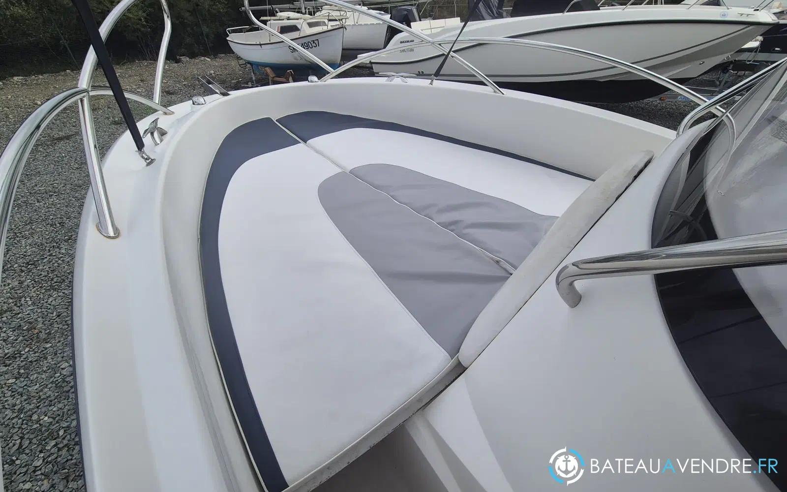 slider 13 Quicksilver 555 Commander