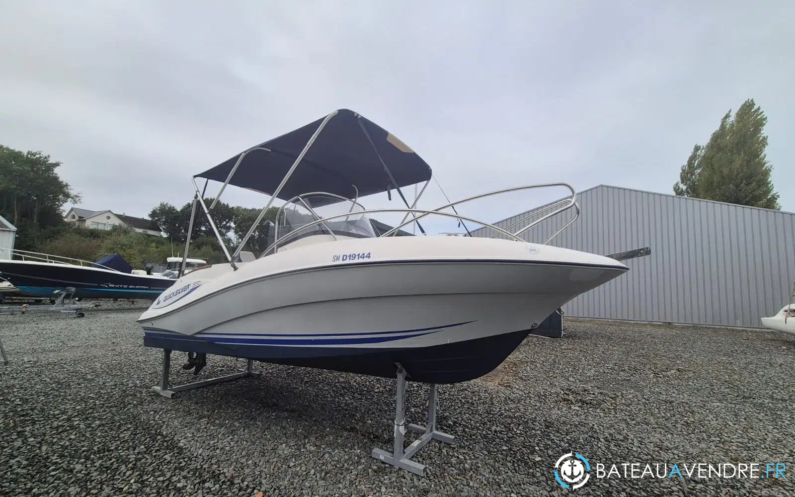 slider 3 Quicksilver 555 Commander