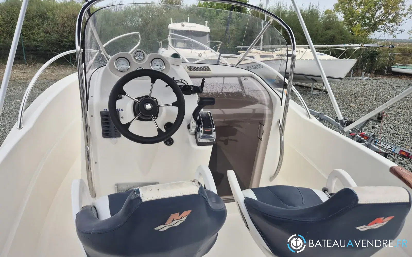 slider 7 Quicksilver 555 Commander