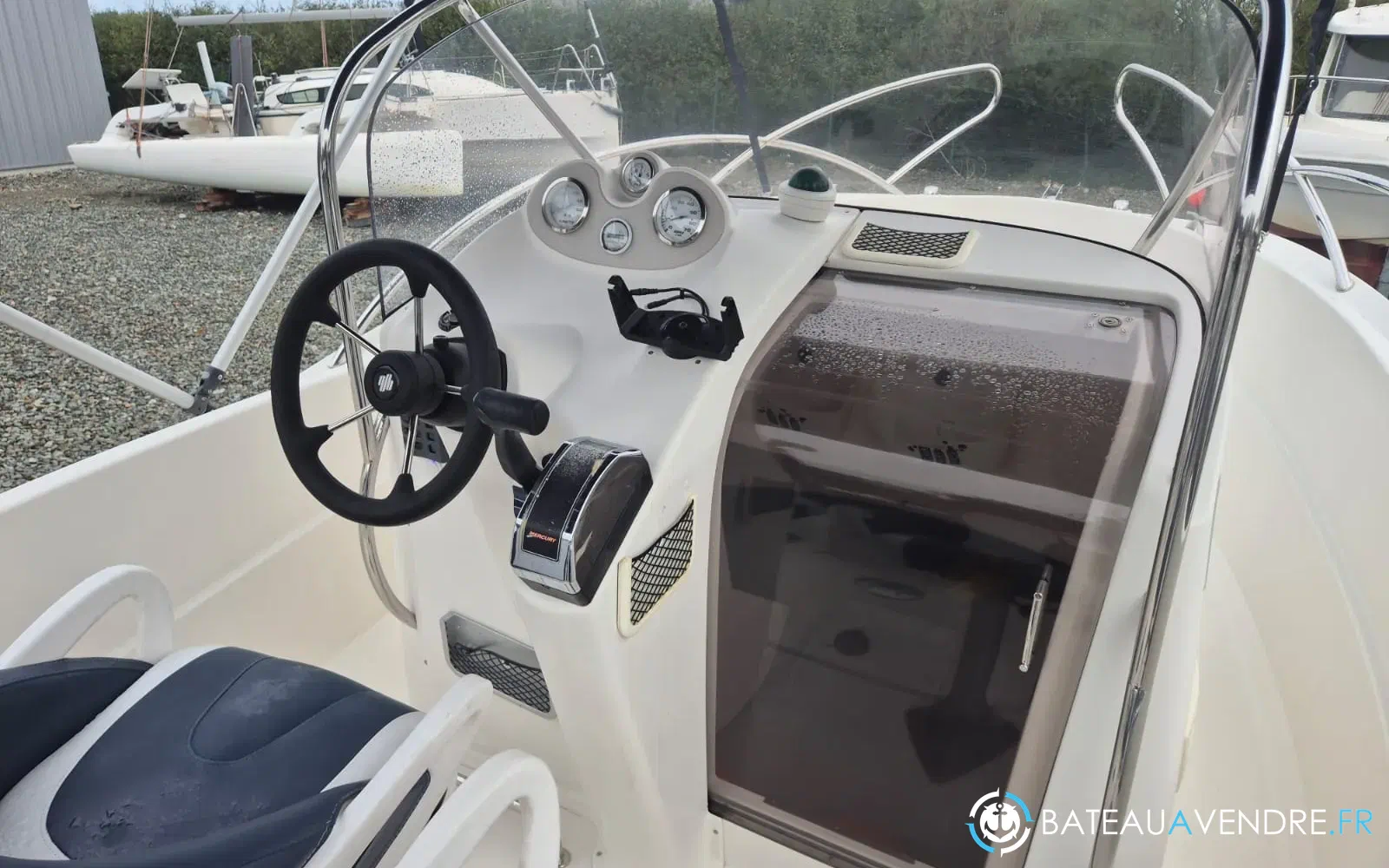 slider 8 Quicksilver 555 Commander