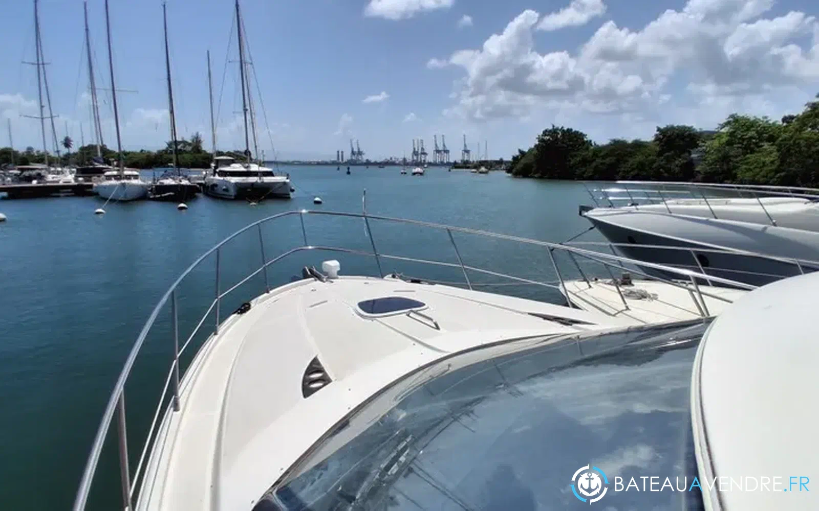 slider 2 Meridian Yacht 441