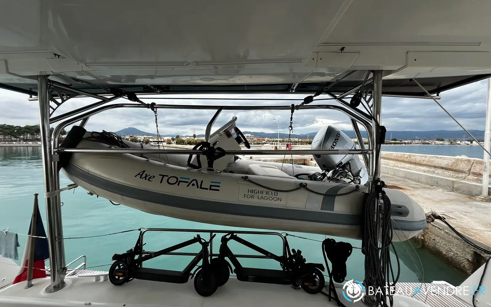slider 18 Lagoon 42