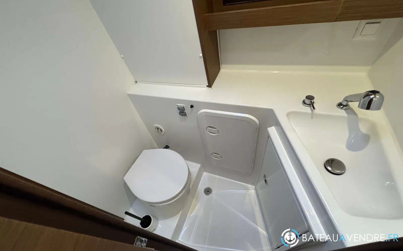 slider 16 Lagoon 42