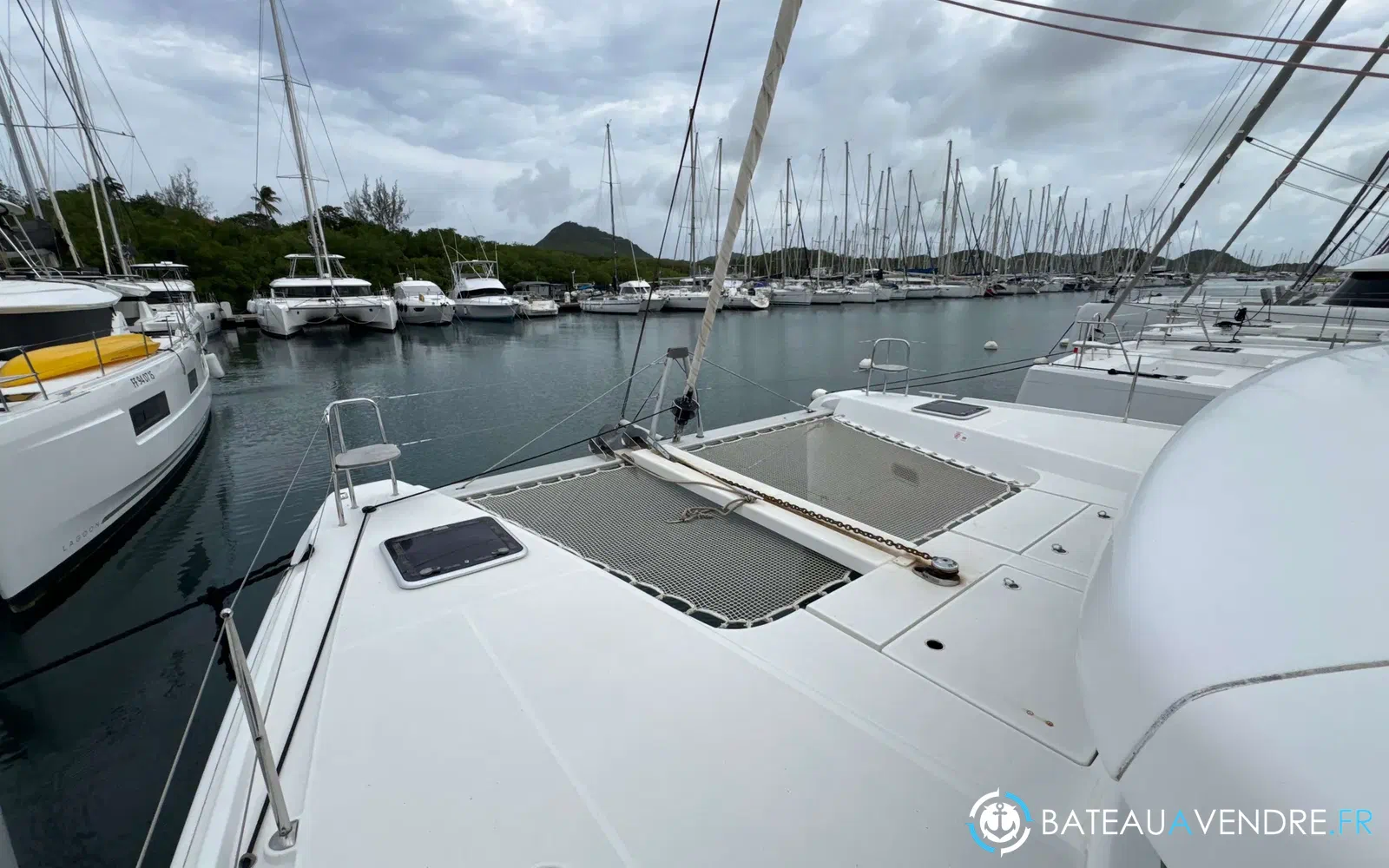 slider 2 Lagoon 42