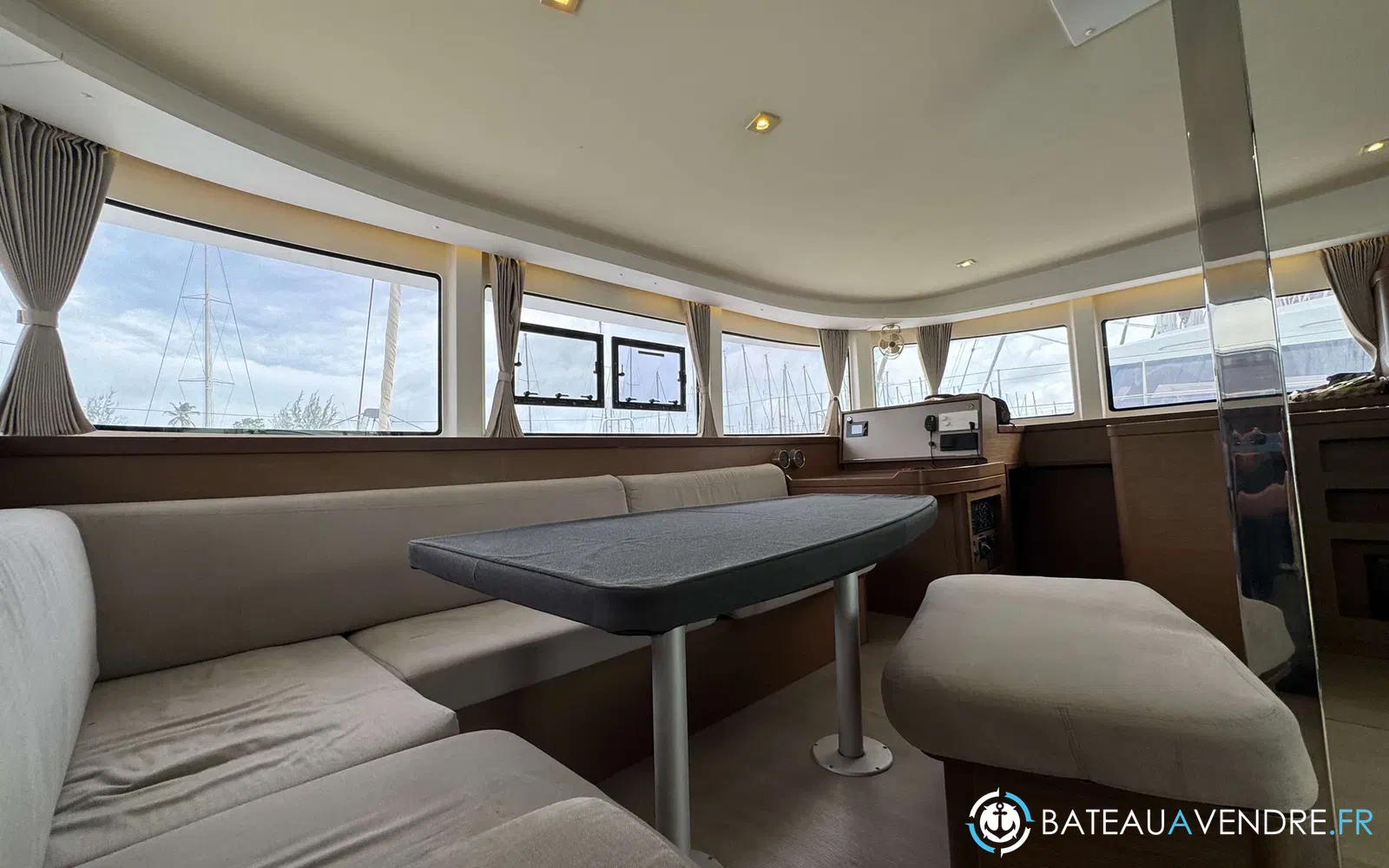 slider 29 Lagoon 42
