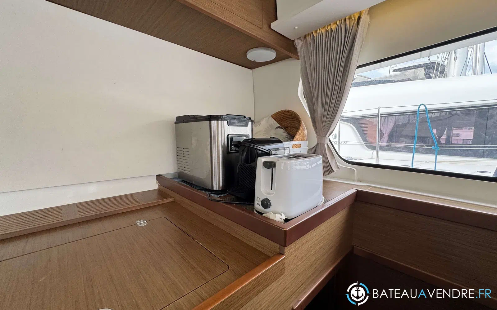 slider 33 Lagoon 42