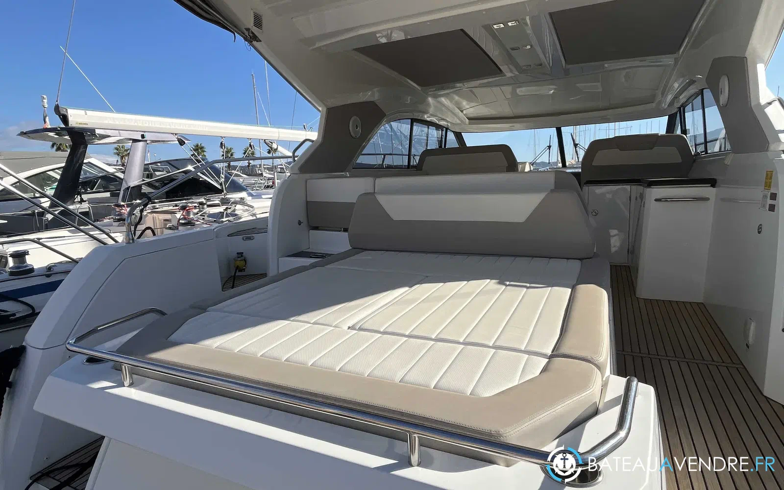 slider 6 Jeanneau Leader 46