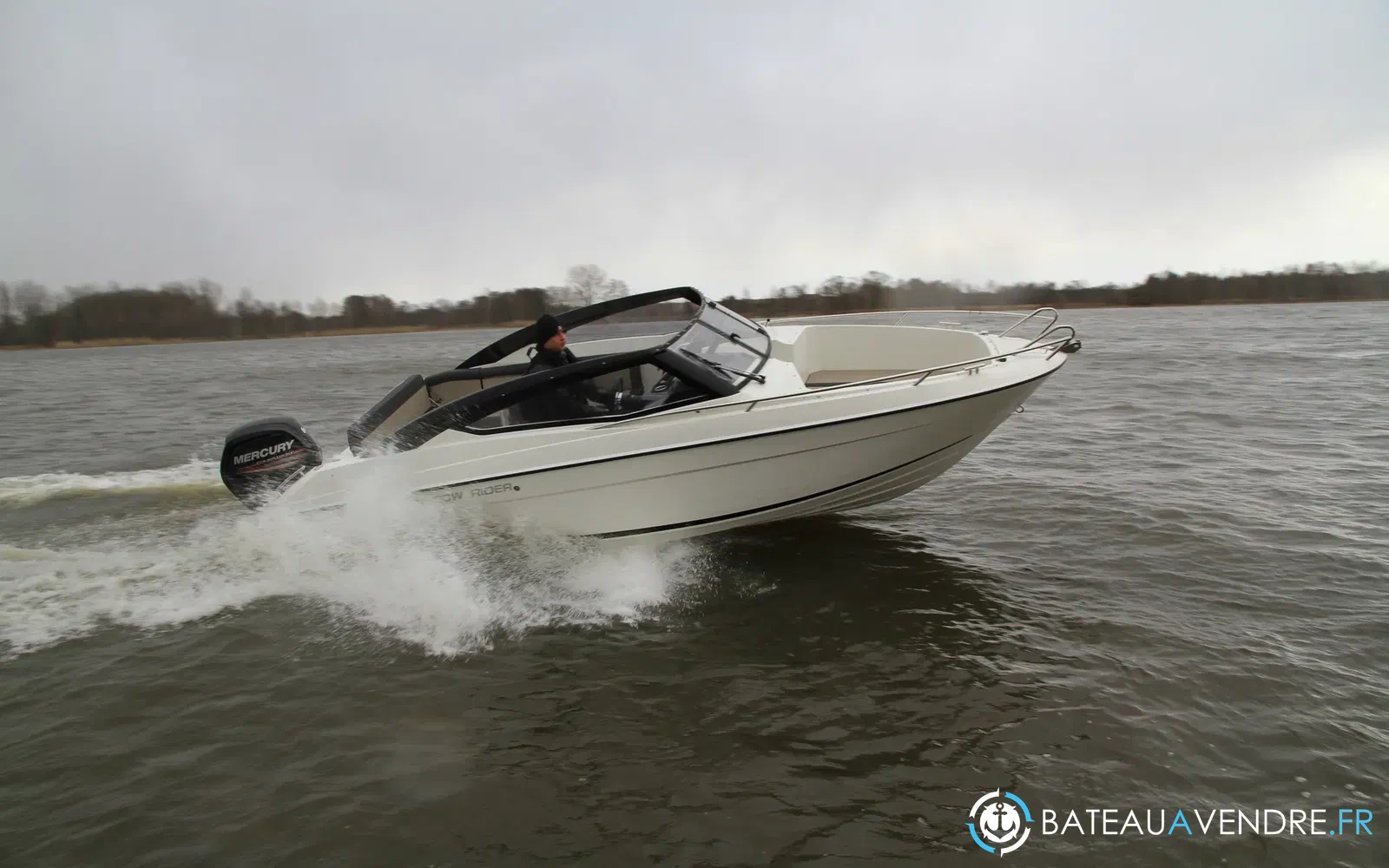 slider 1 Parker 630 Bow Rider