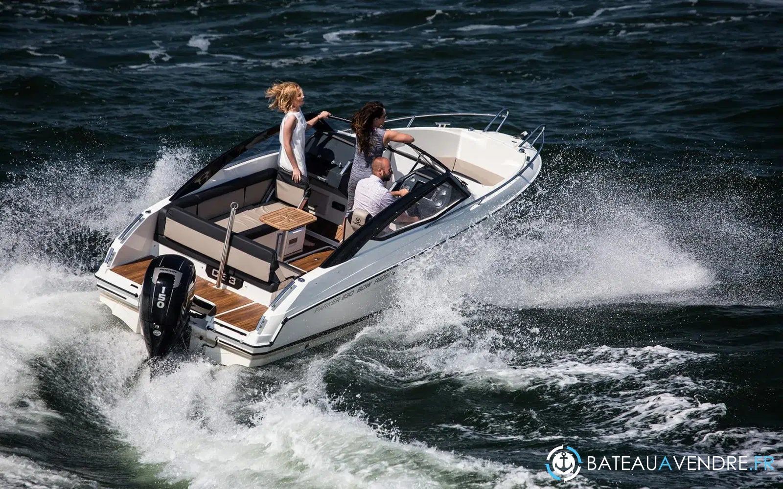 slider 8 Parker 630 Bow Rider