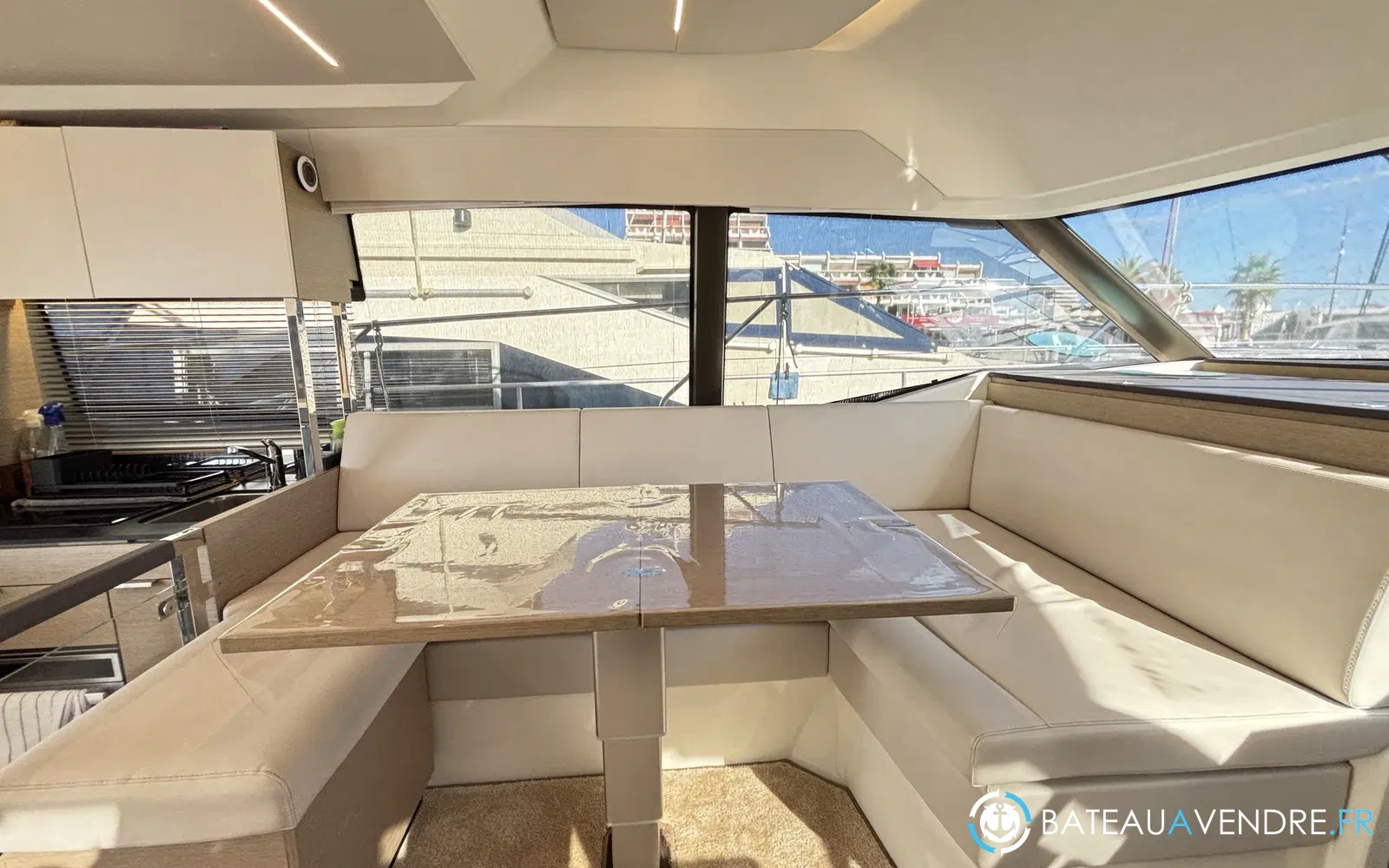 slider 9 Prestige Yachts 420 Fly