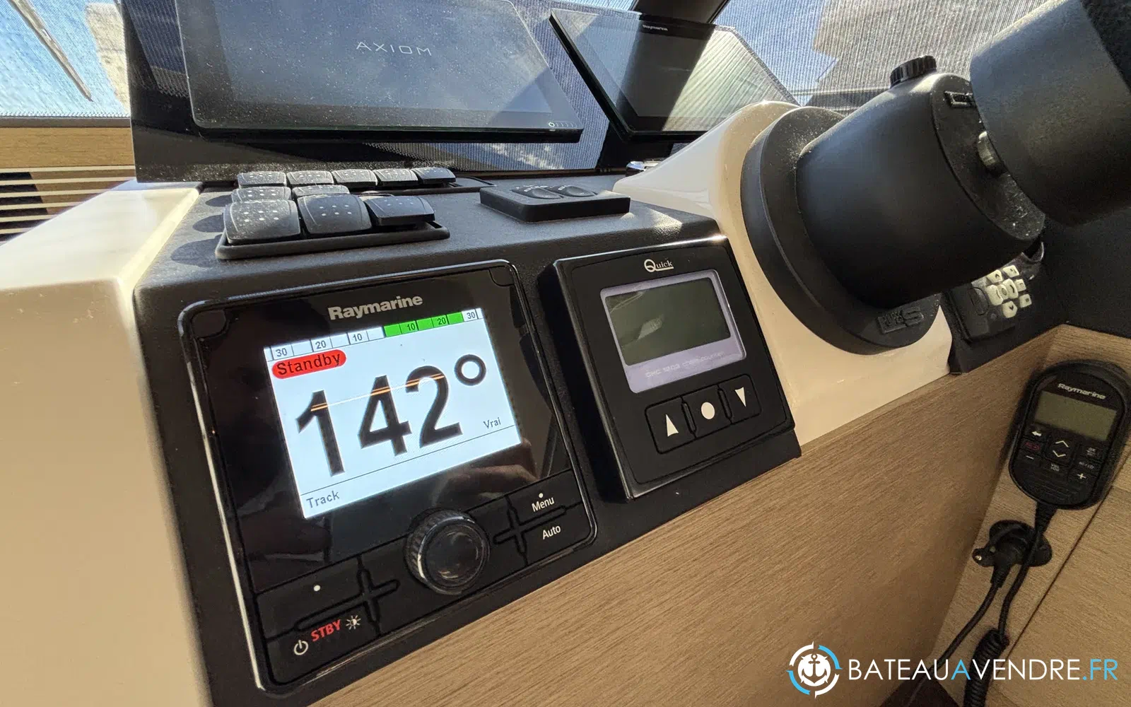slider 13 Prestige Yachts 420 Fly