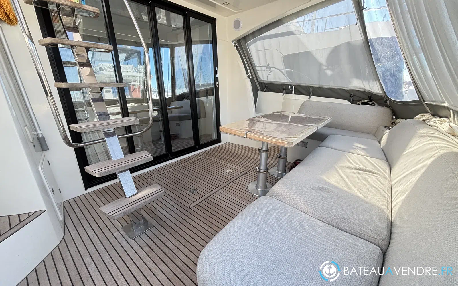 slider 24 Prestige Yachts 420 Fly