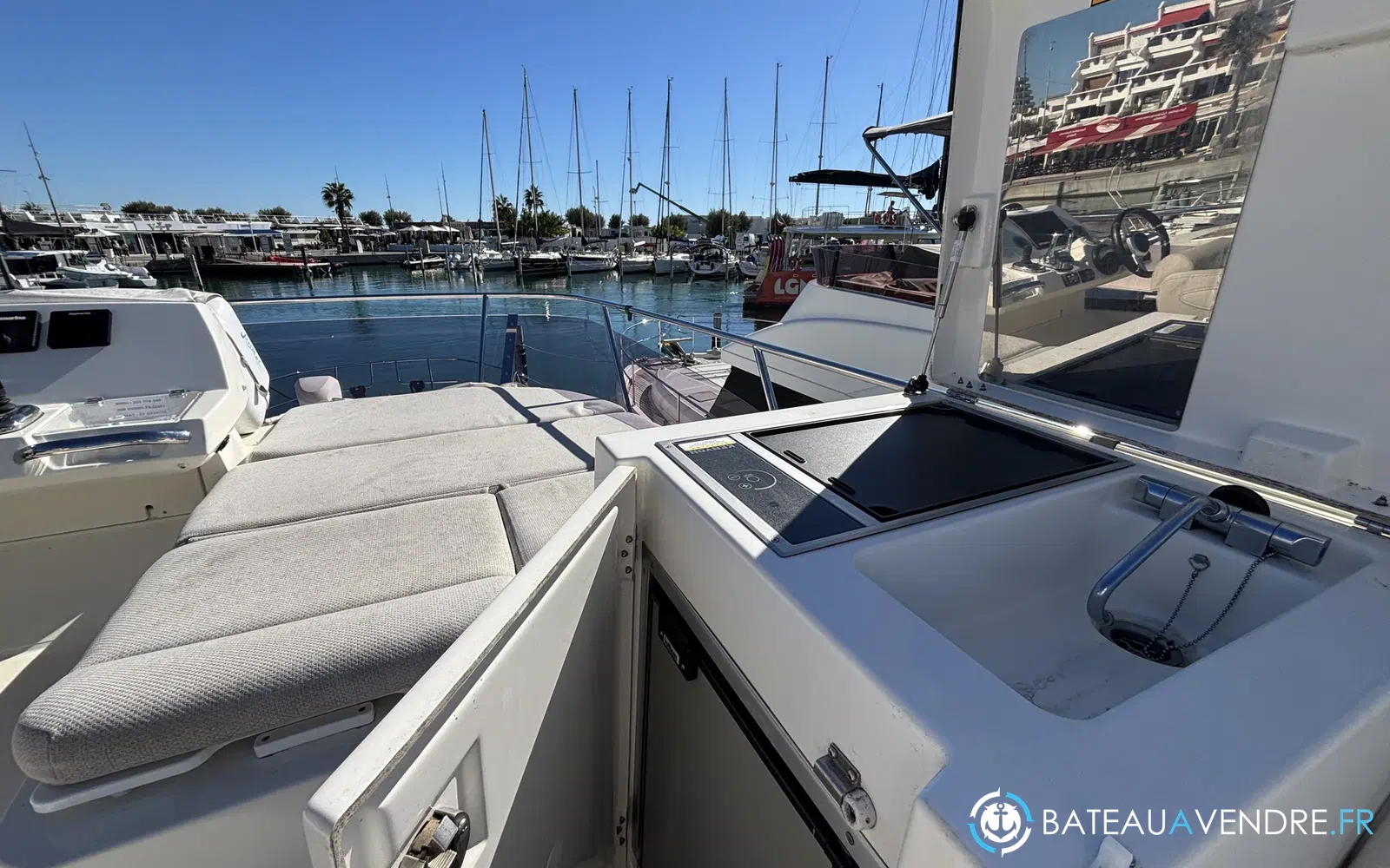 slider 27 Prestige Yachts 420 Fly