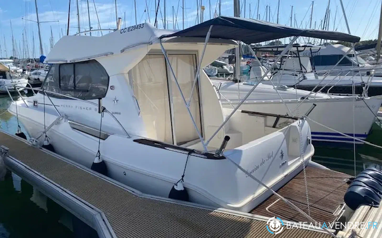 slider 4 Jeanneau Merry Fisher 815