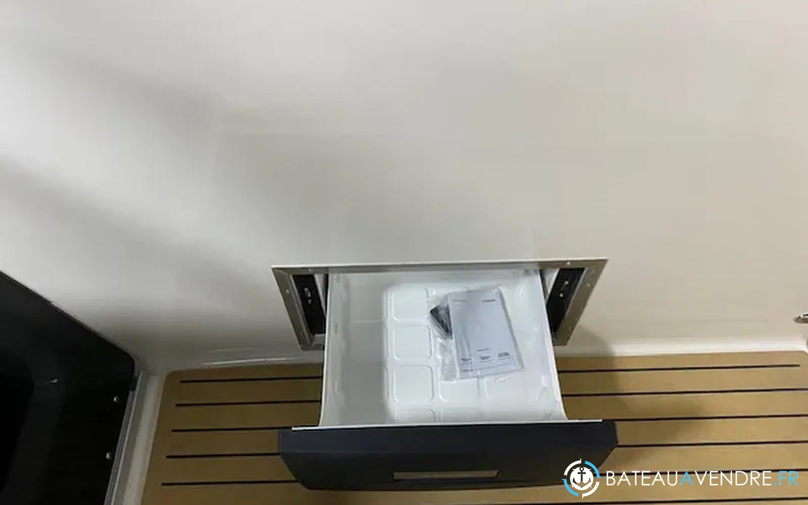 slider 23 Quicksilver Activ 875 Sundeck