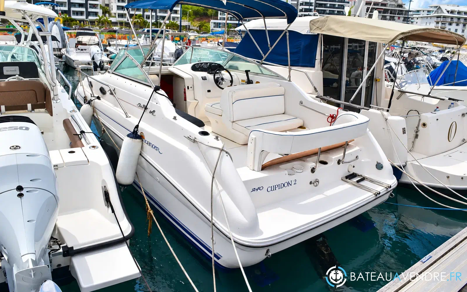 slider 0 Sea Ray 240 Sundancer