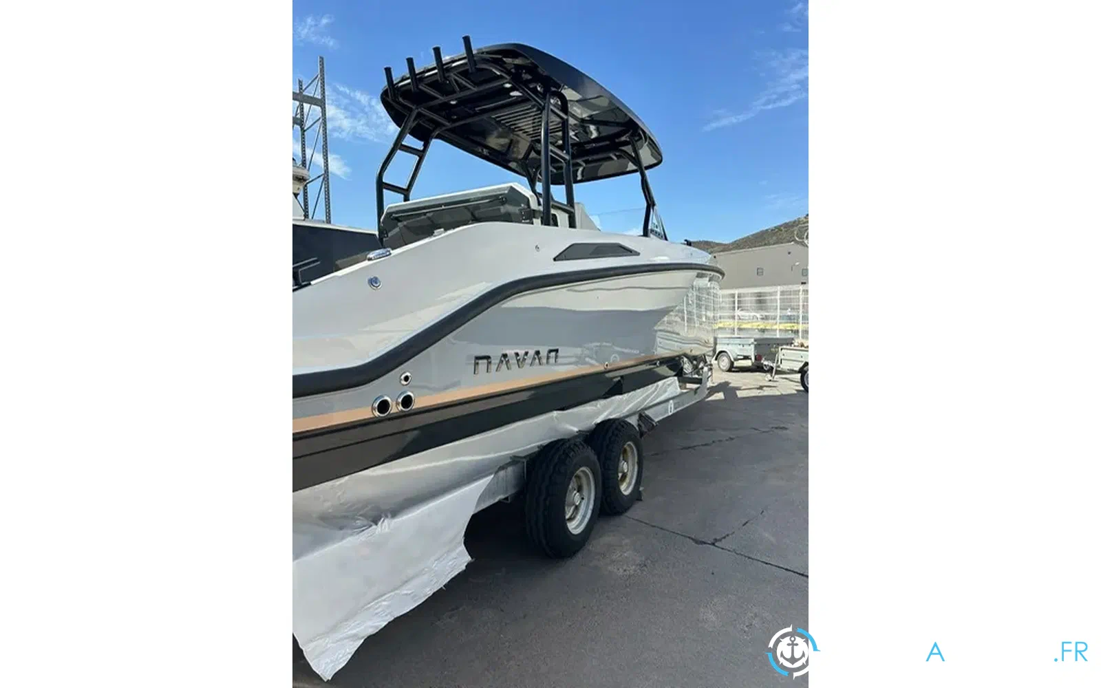 slider 1 Navan T30