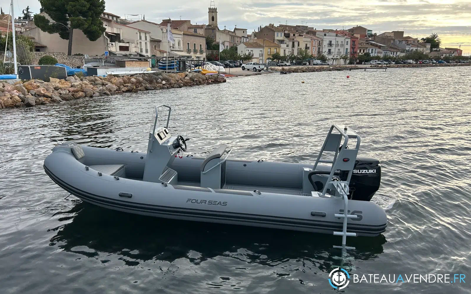 slider 8 Four Seas F6