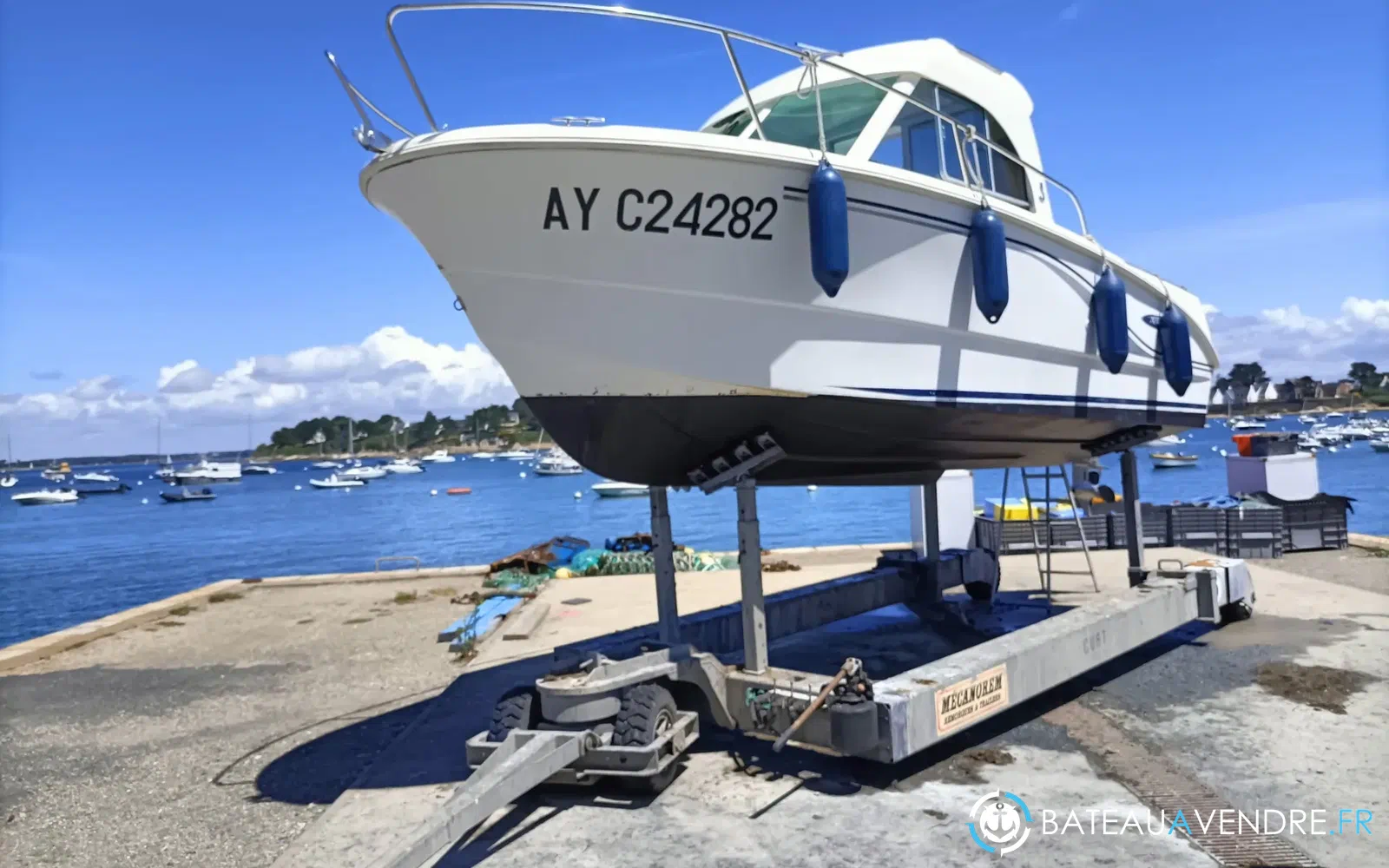 slider 5 Beneteau Antares 6.50 HB