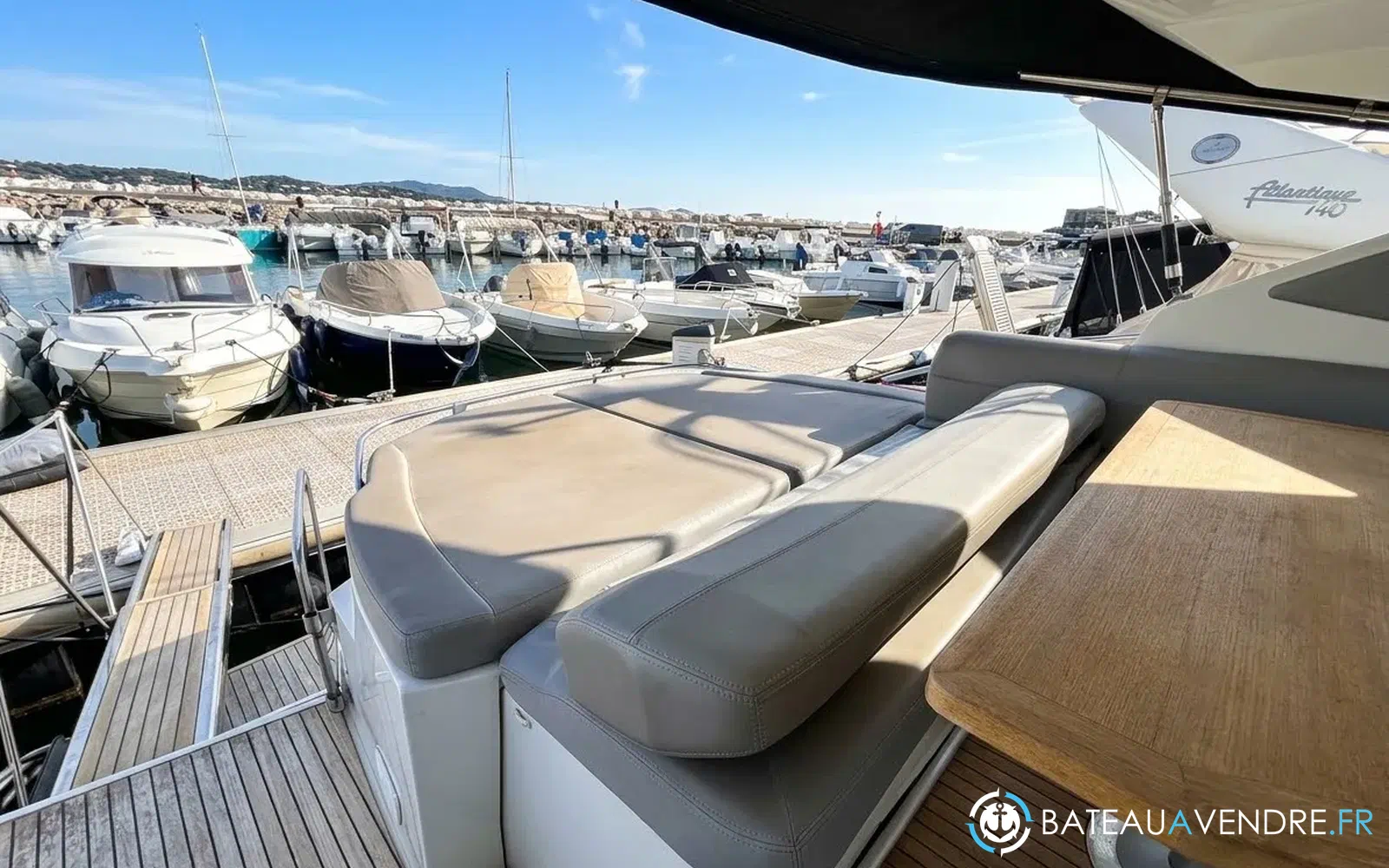slider 6 Beneteau Monte Carlo 42