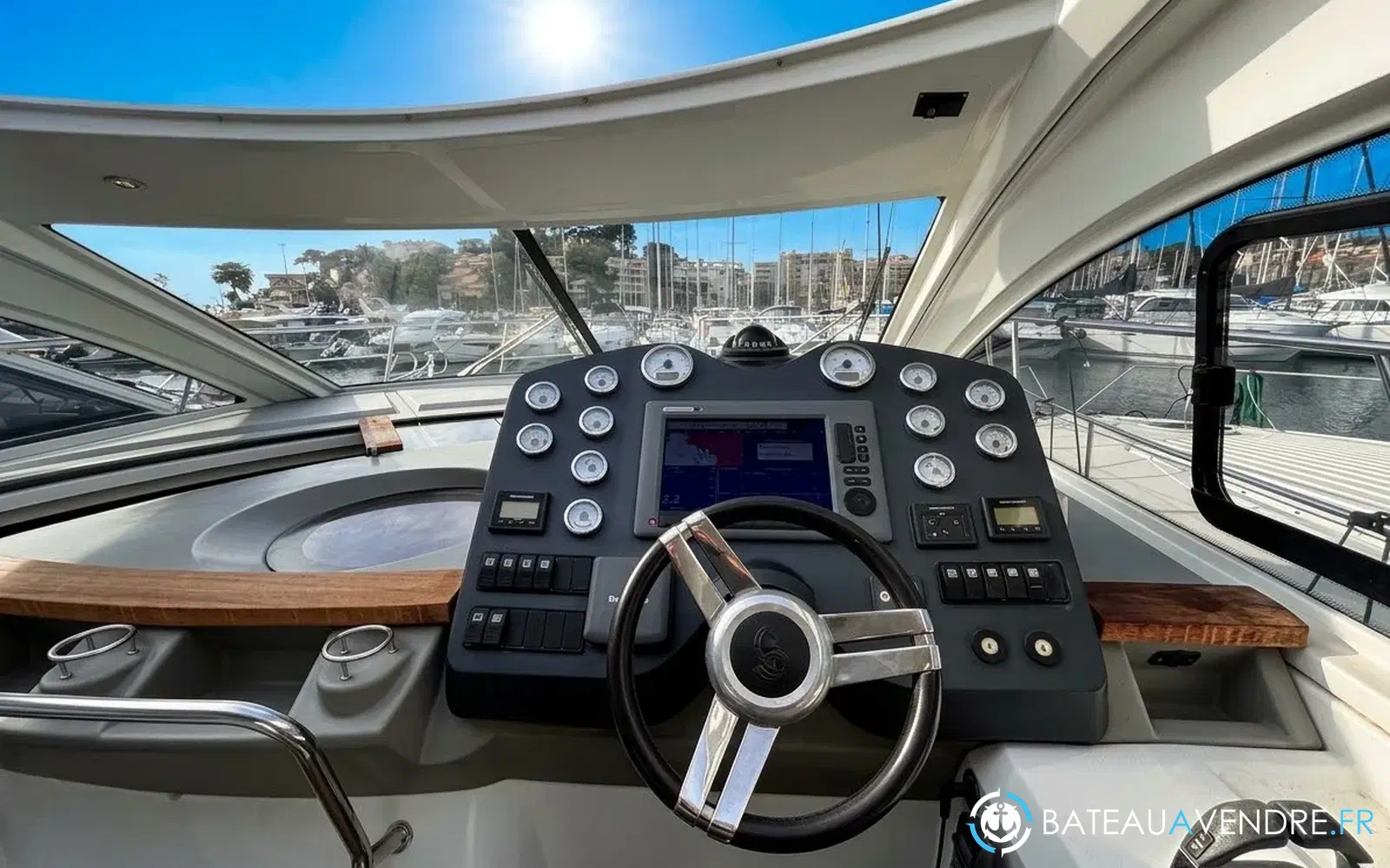 slider 10 Beneteau Monte Carlo 42