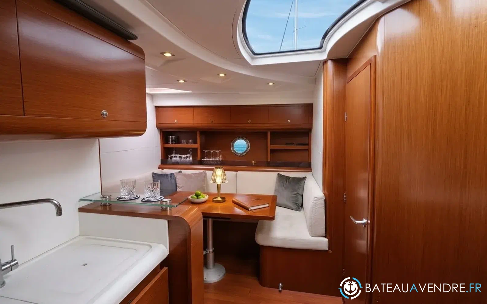 slider 14 Beneteau Monte Carlo 42