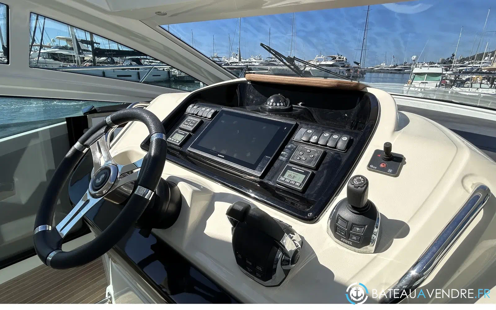 slider 8 Beneteau Gran Turismo 40