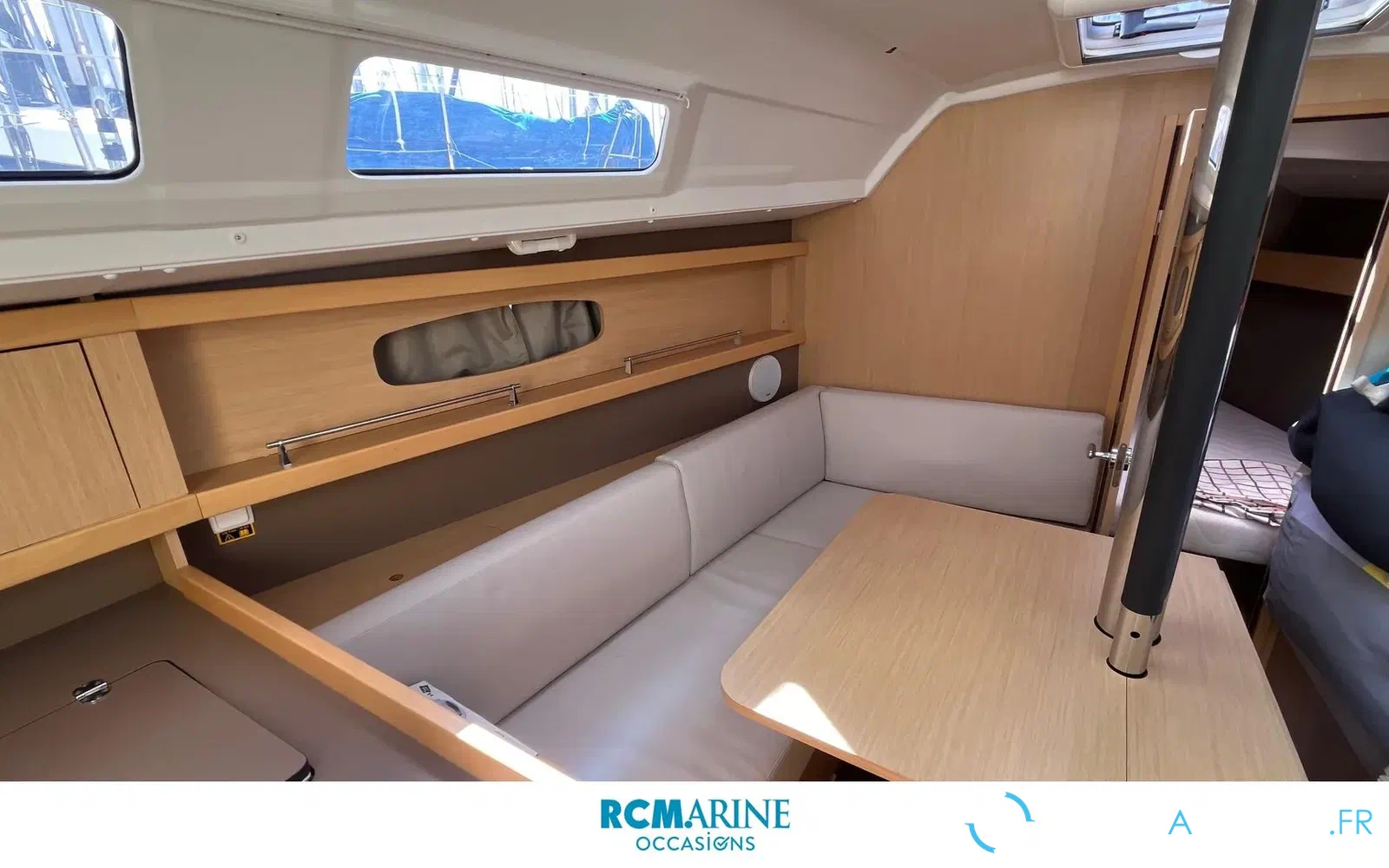 slider 4 Beneteau Oceanis 31