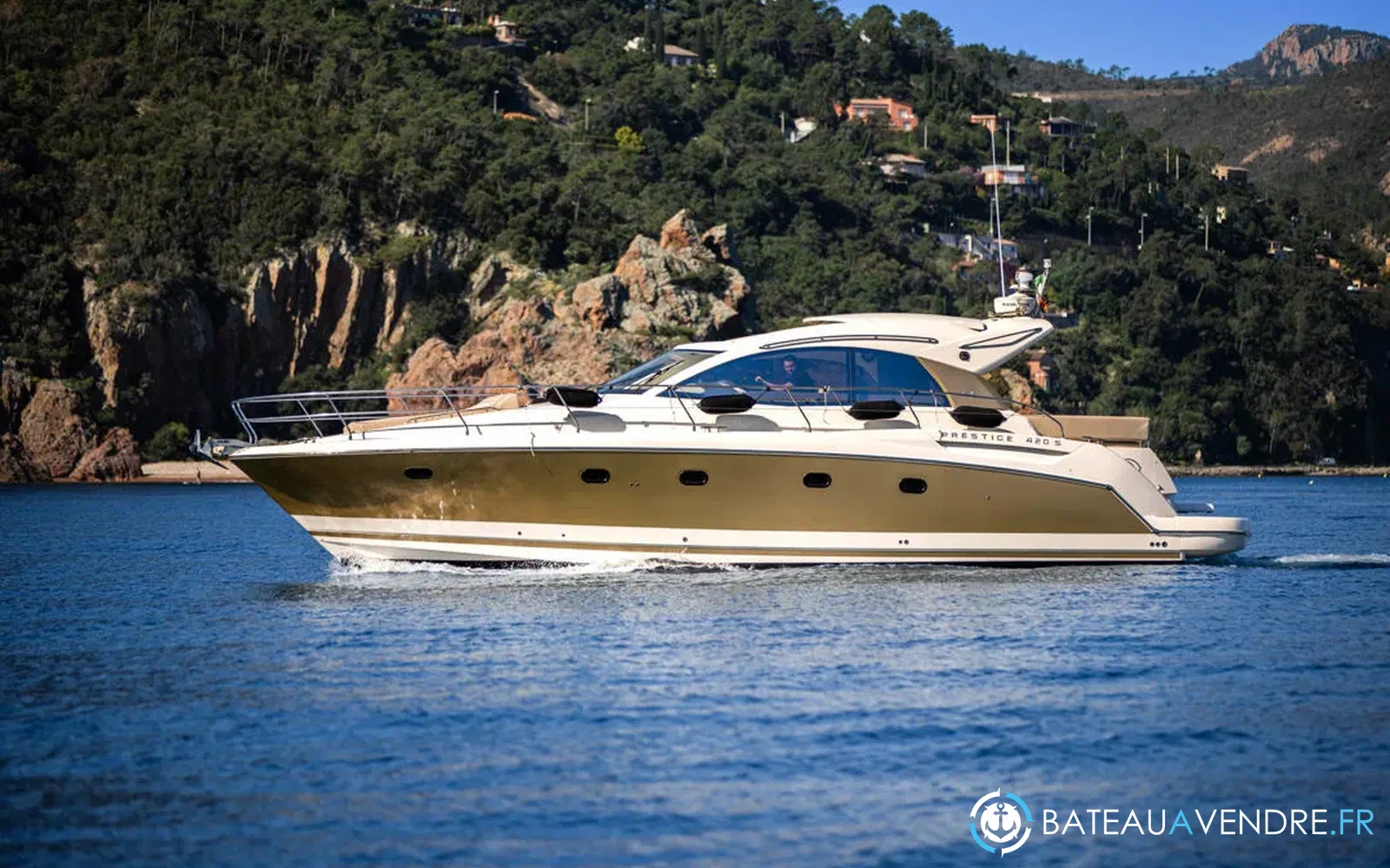 slider 0 Prestige Yachts 42 S