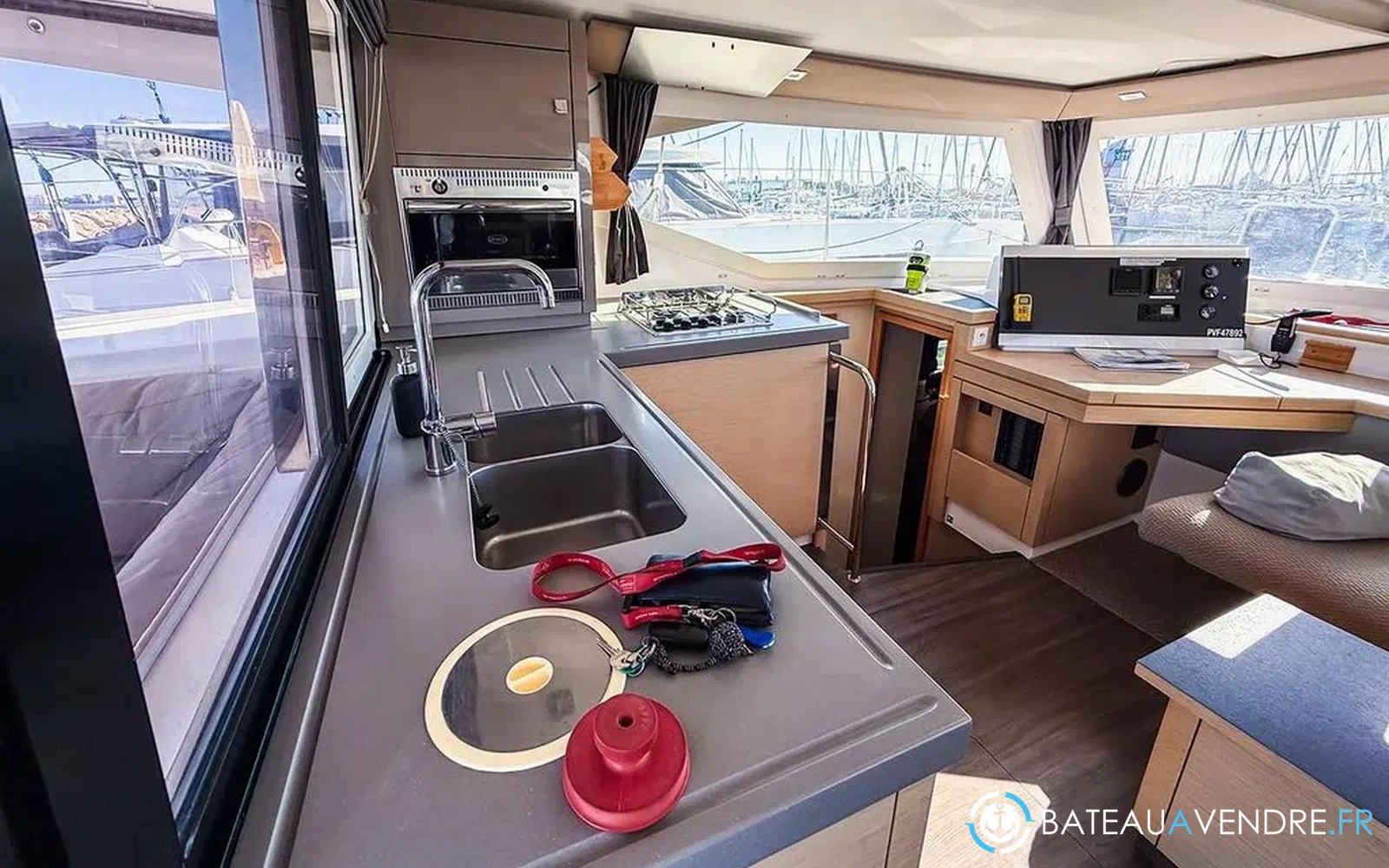 slider 16 Fountaine Pajot Lucia 40