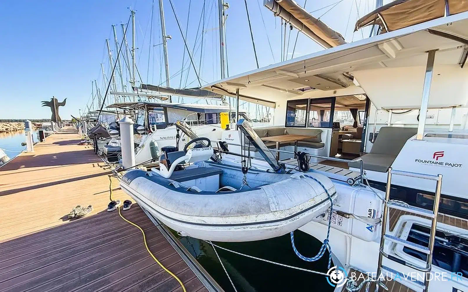 slider 5 Fountaine Pajot Lucia 40